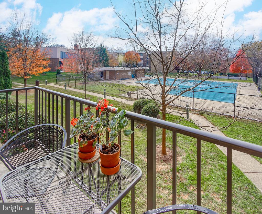 9900 Georgia Ave #27-106