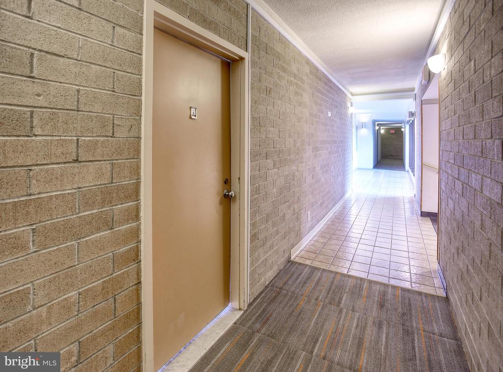 9900 Georgia Ave #27-106