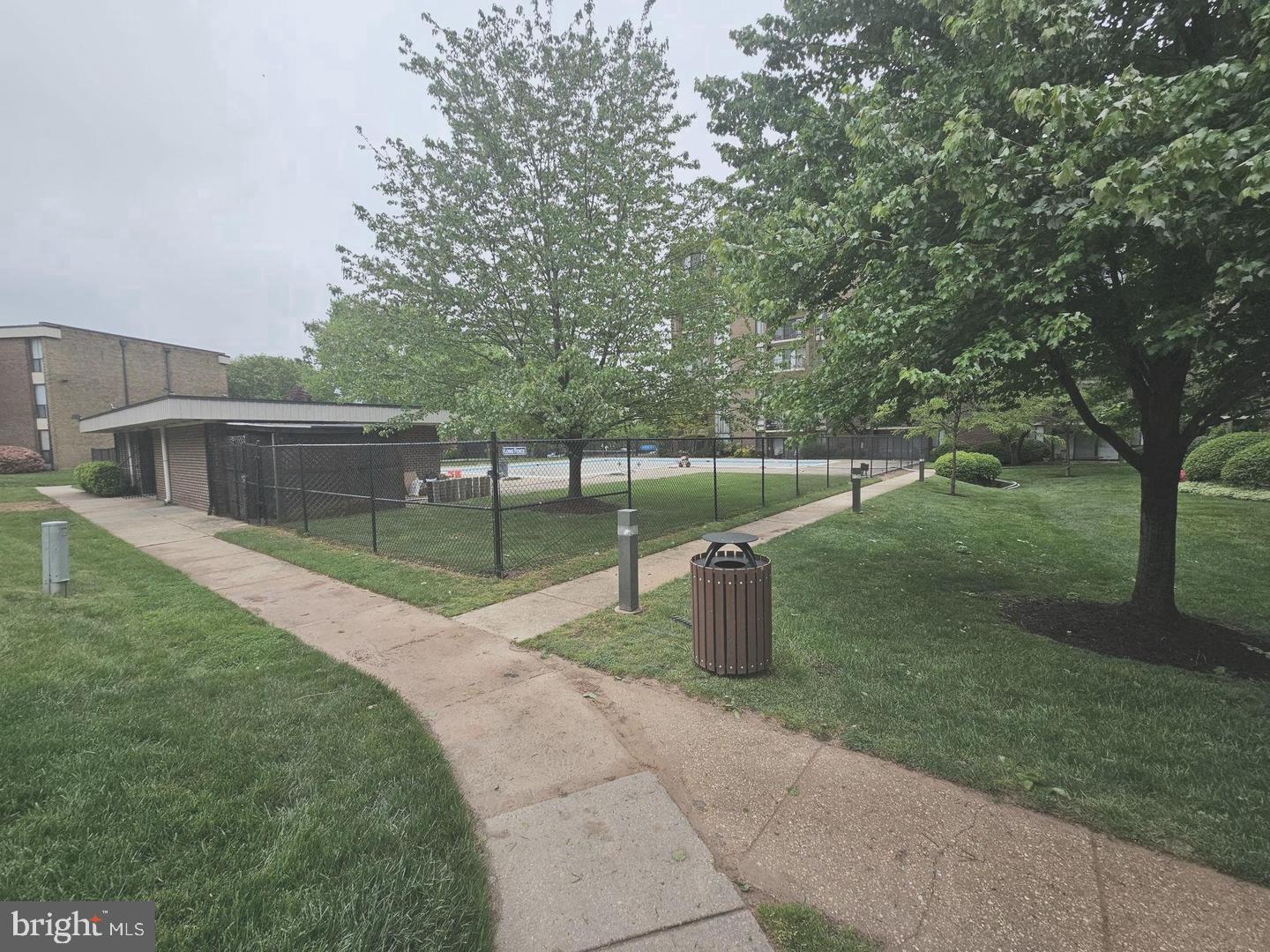 9900 Georgia Ave #27-106