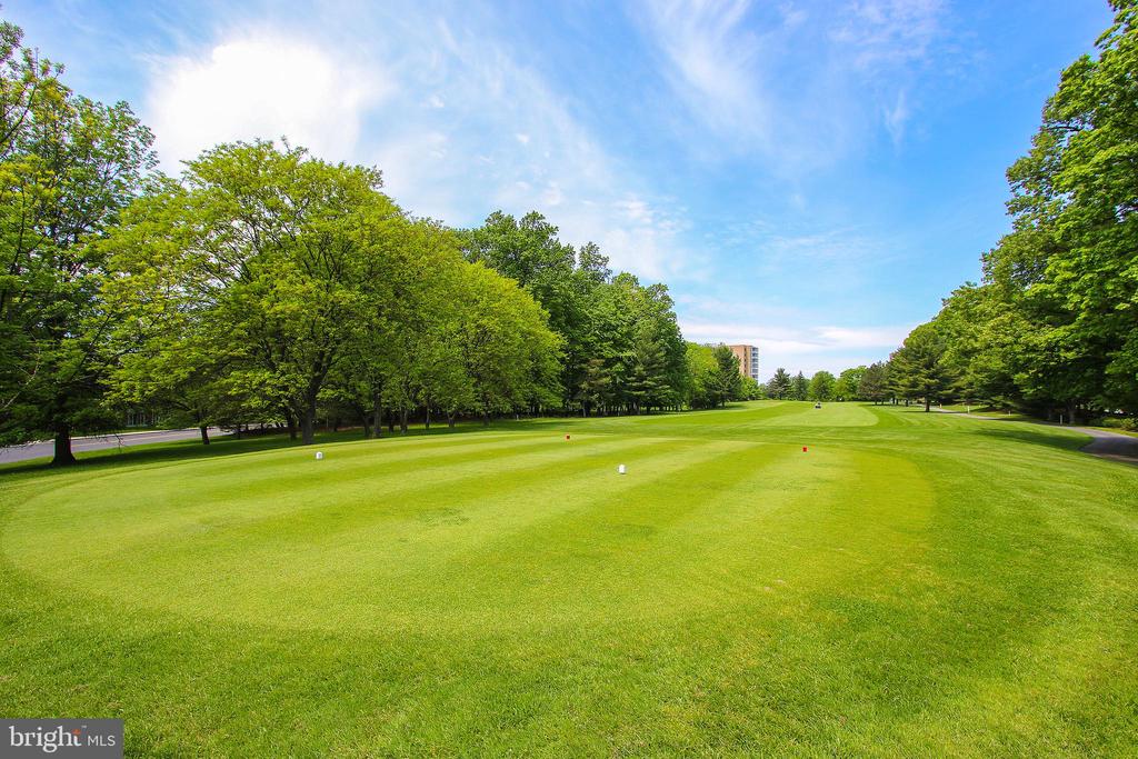 3400 CHISWICK COURT Unit: 48-1B