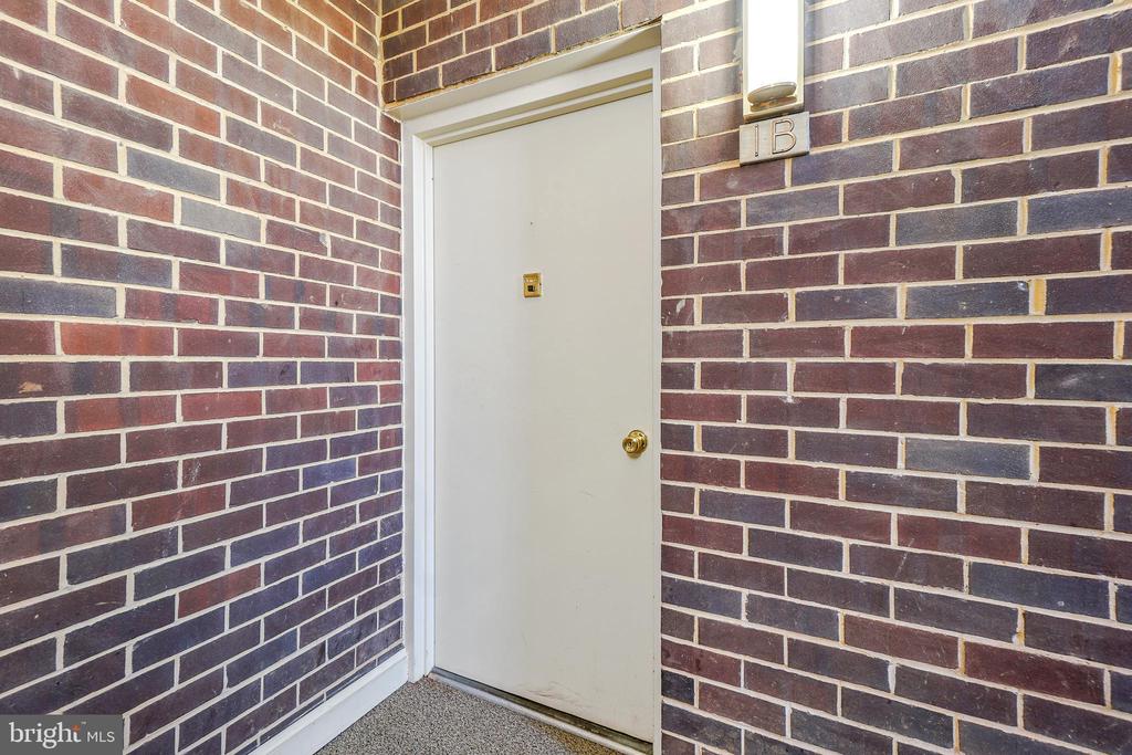 3400 CHISWICK COURT Unit: 48-1B