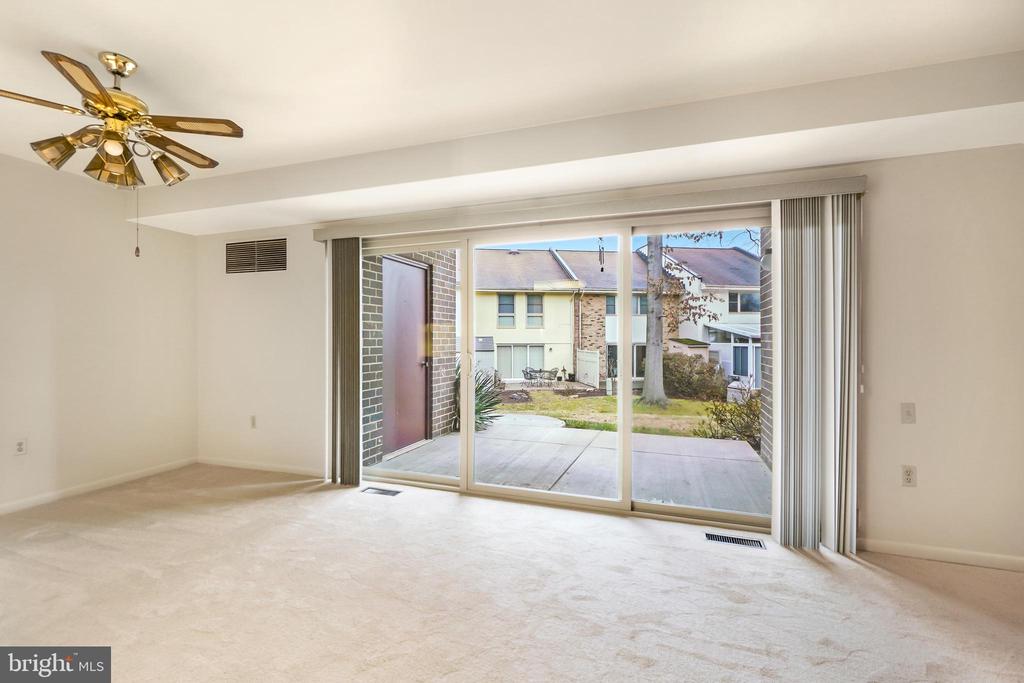 3400 CHISWICK COURT Unit: 48-1B