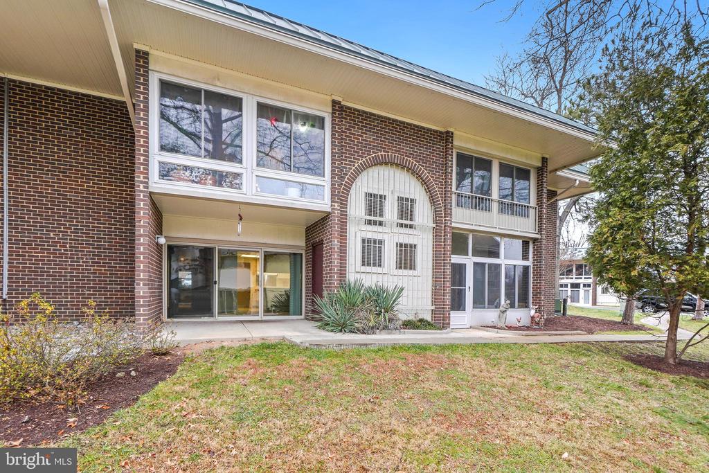 3400 CHISWICK COURT Unit: 48-1B
