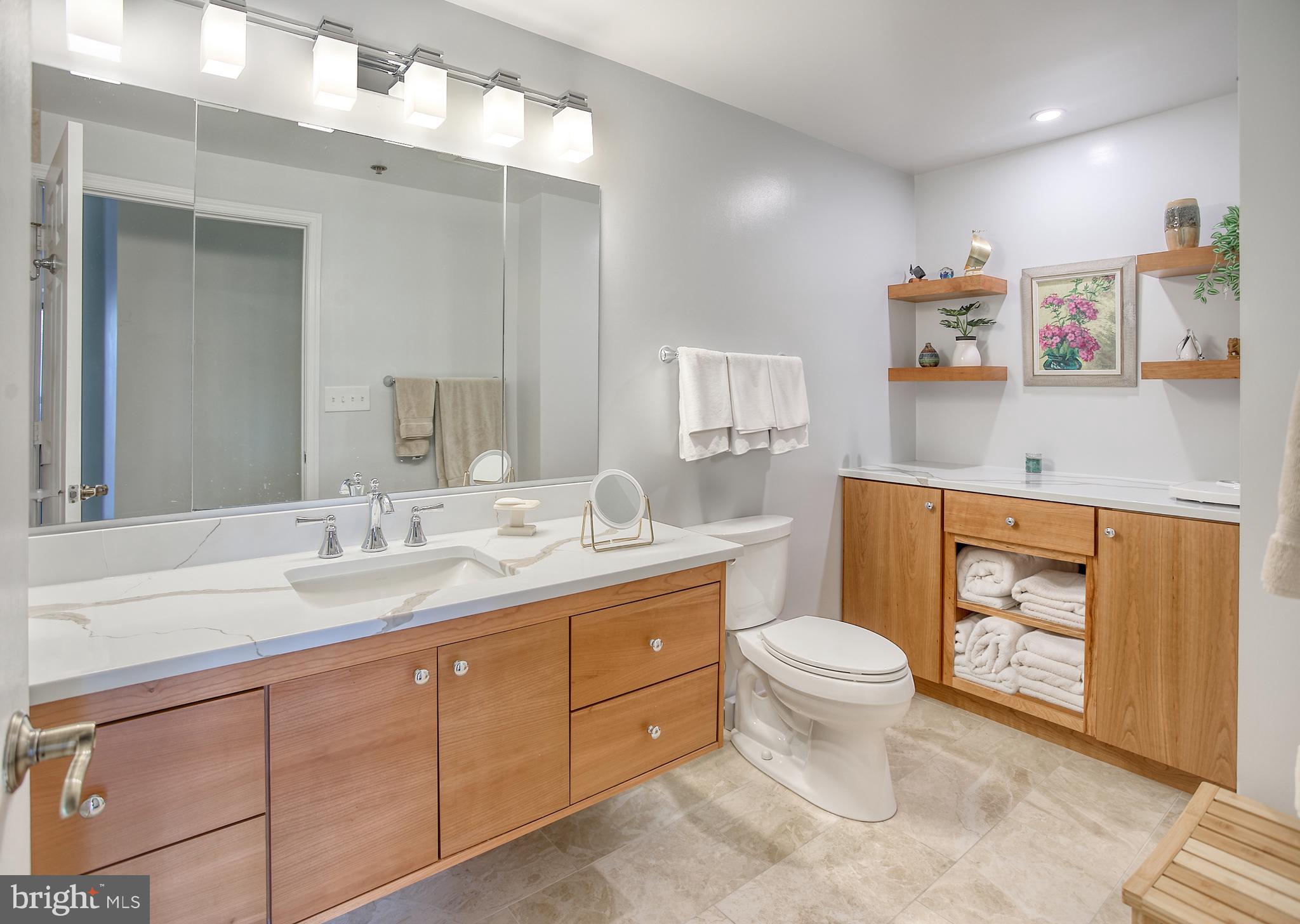 3210 N Leisure World Blvd #803