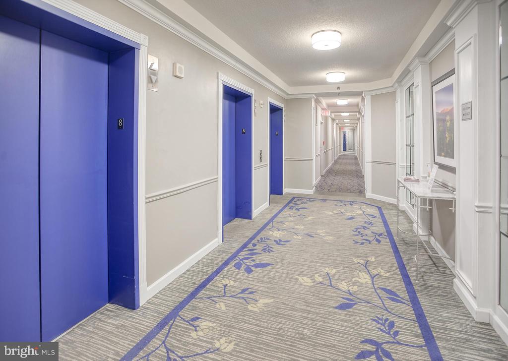 3210 N Leisure World Blvd #803