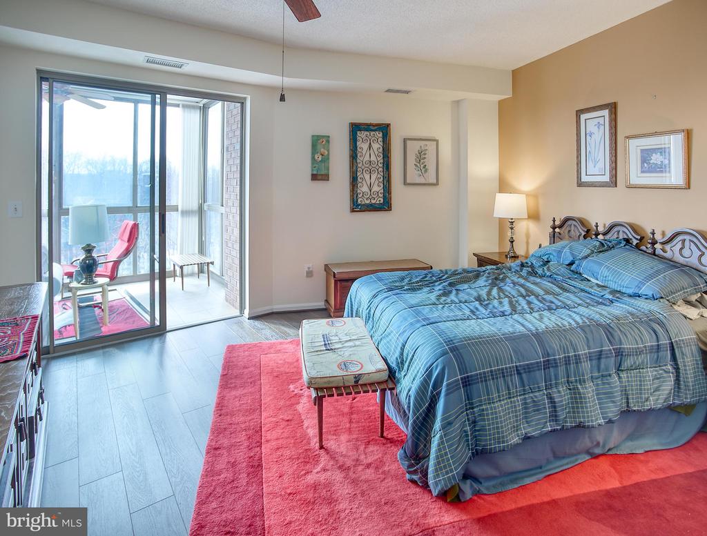 3210 N Leisure World Blvd #803