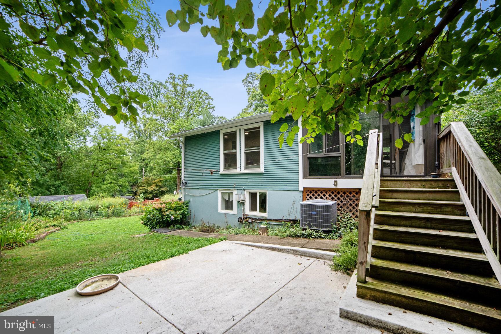 211 Winding Hill Way