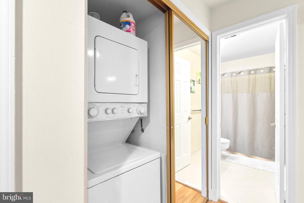 5919 Barbados Pl #203