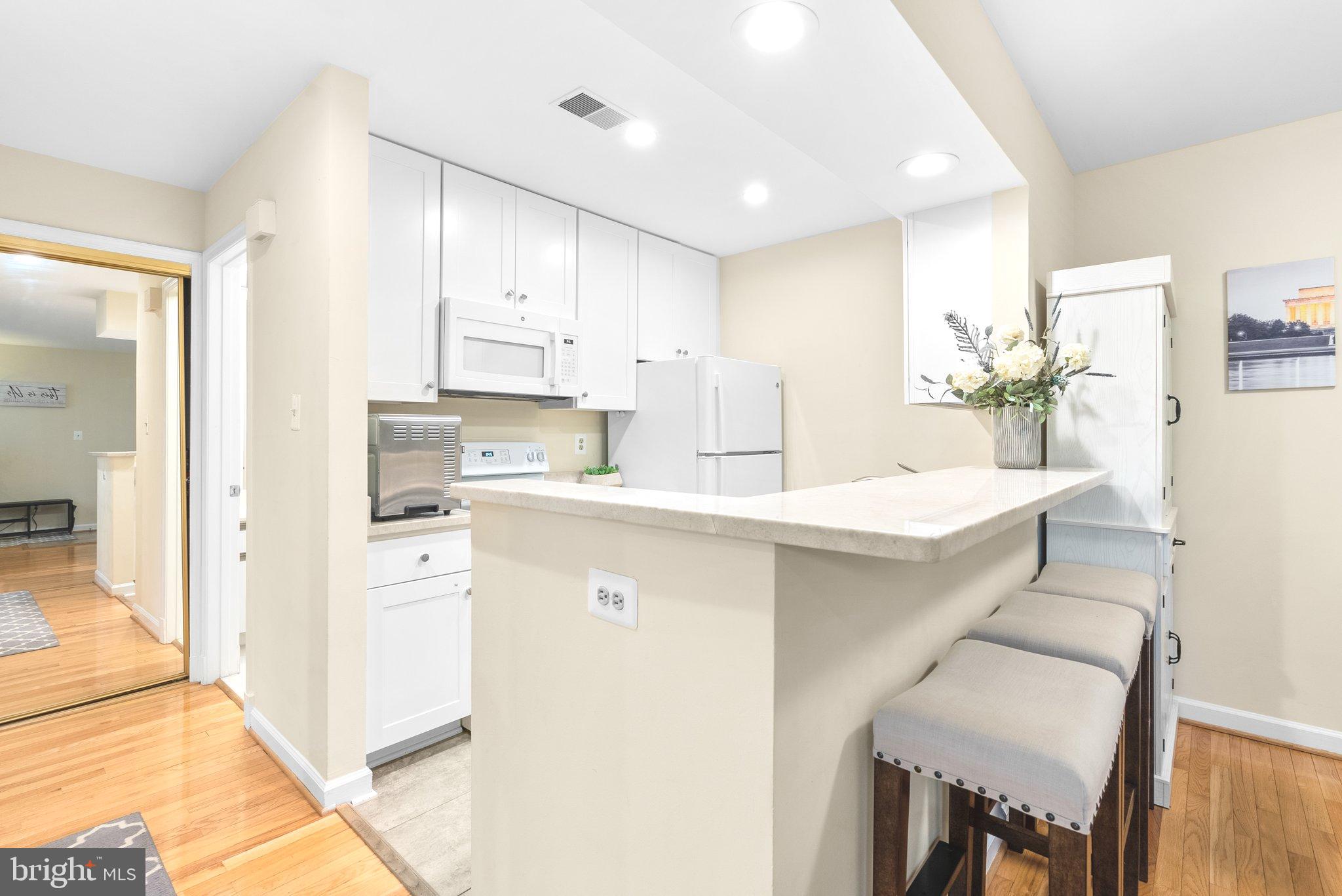 5919 Barbados Pl #203