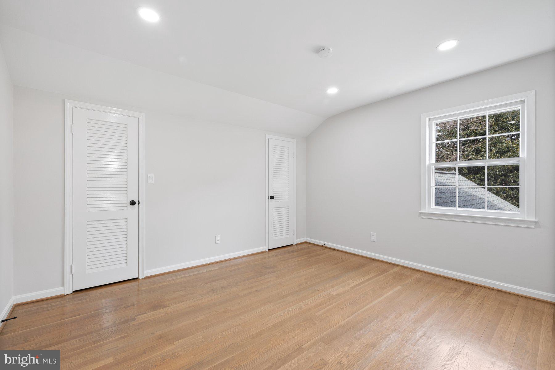 7012 Wolftree Ln