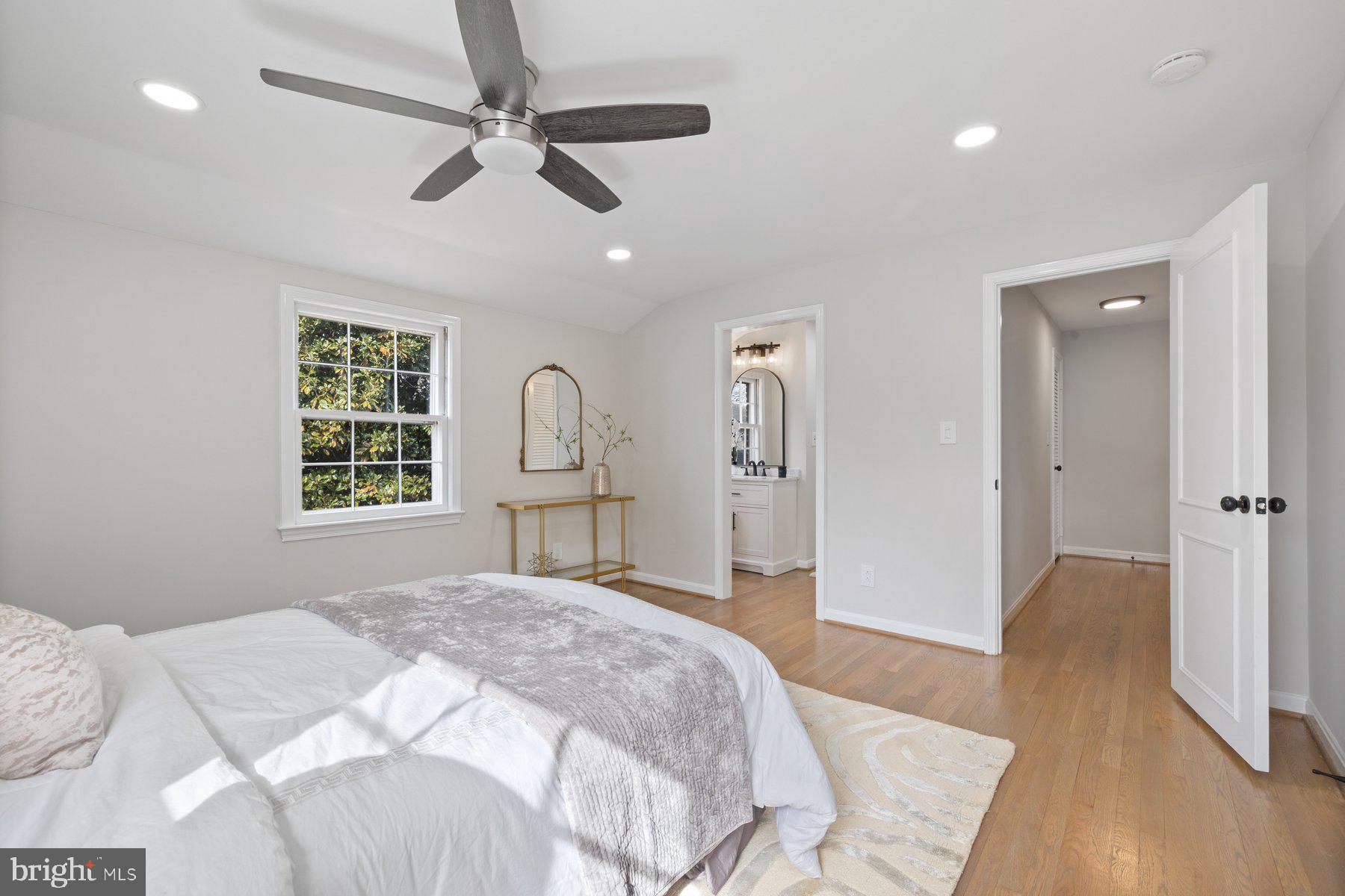 7012 Wolftree Ln