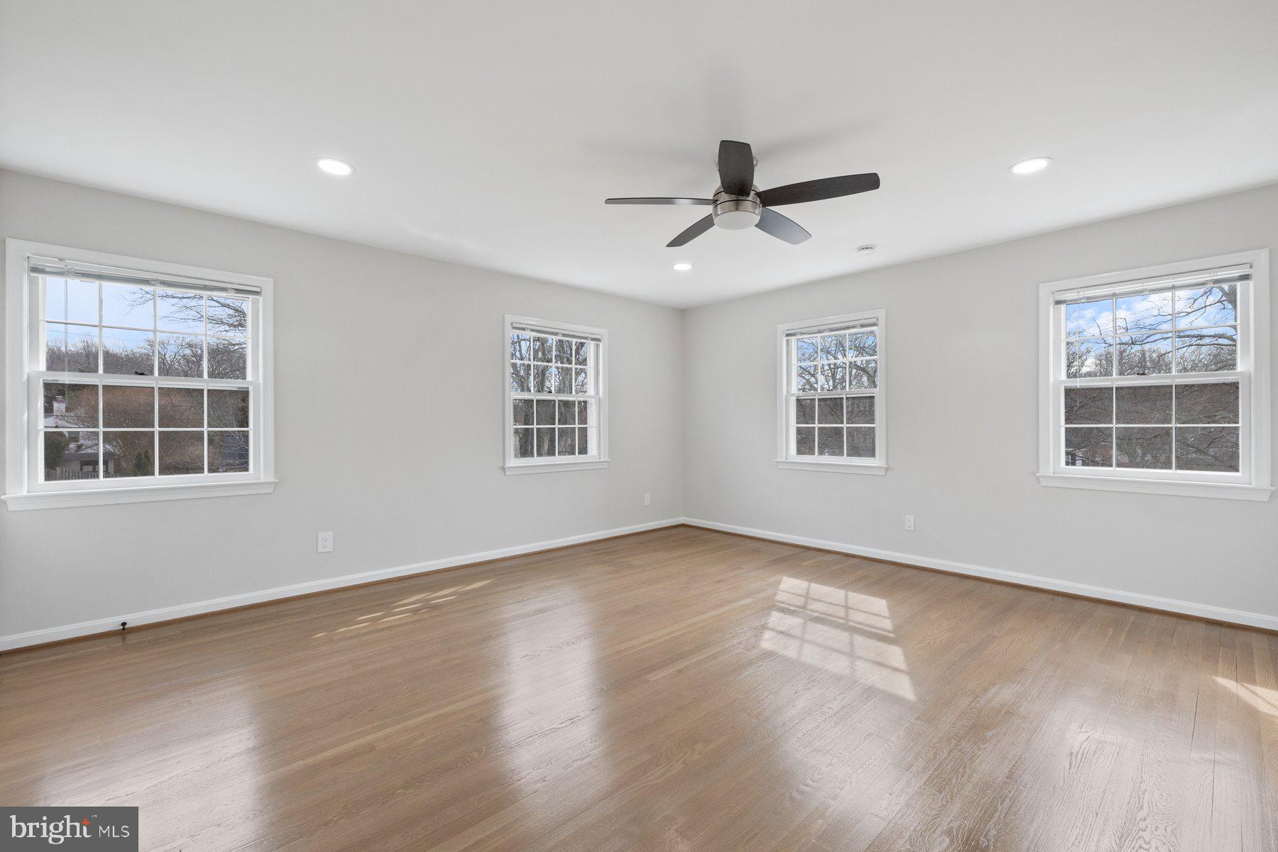 7012 Wolftree Ln