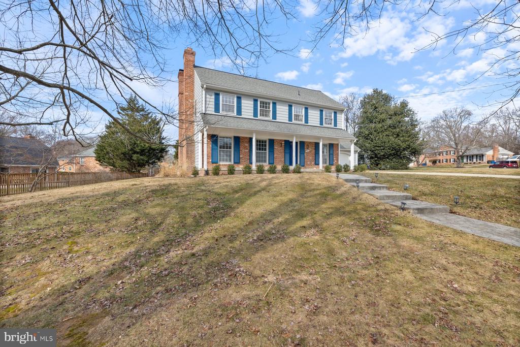 7012 Wolftree Ln