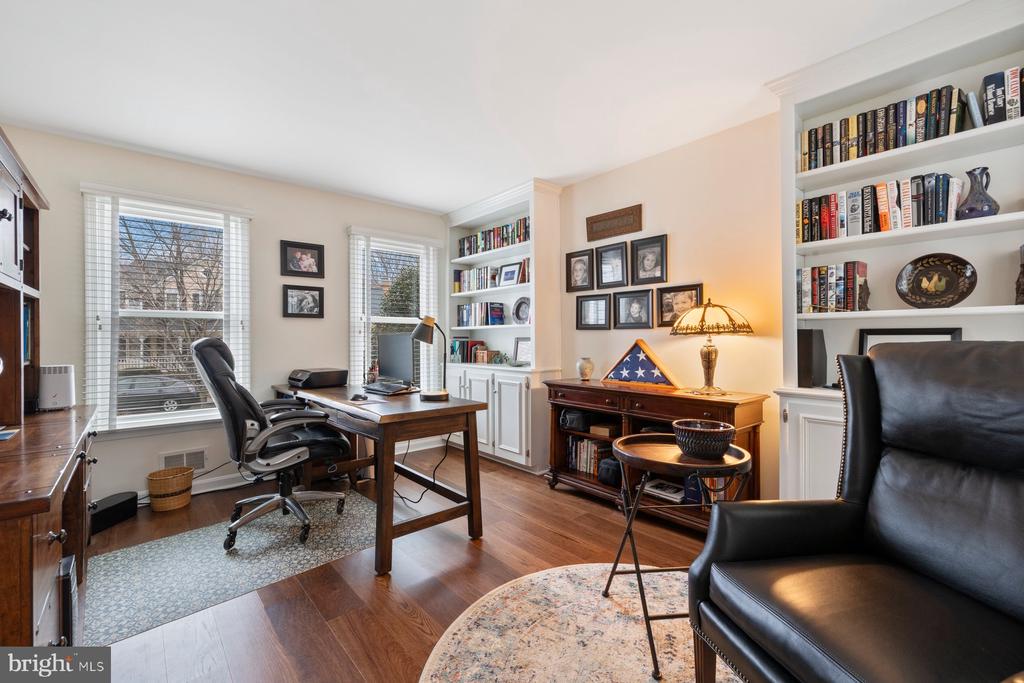 13627 Spinning Wheel Dr