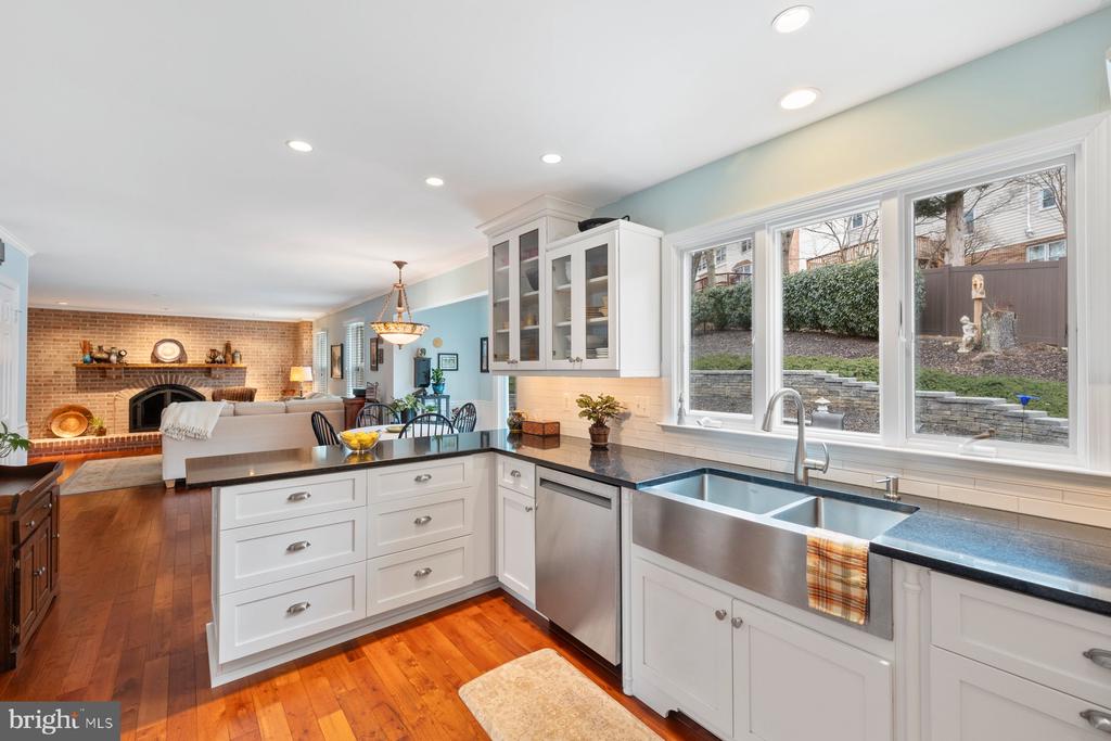 13627 Spinning Wheel Dr