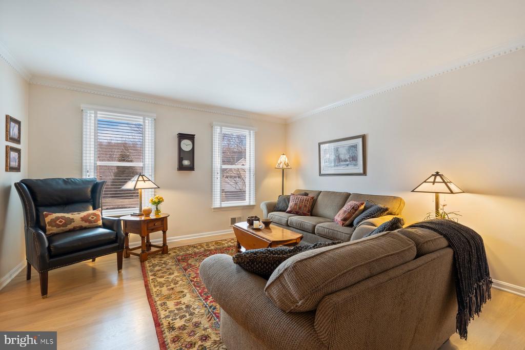 13627 Spinning Wheel Dr