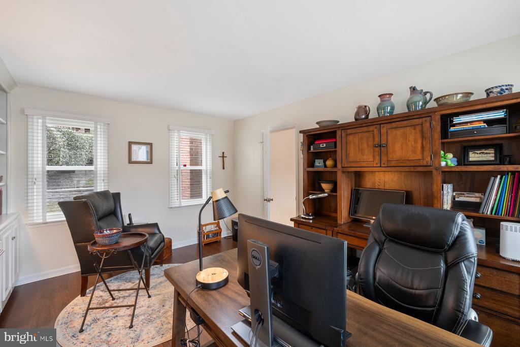13627 Spinning Wheel Dr