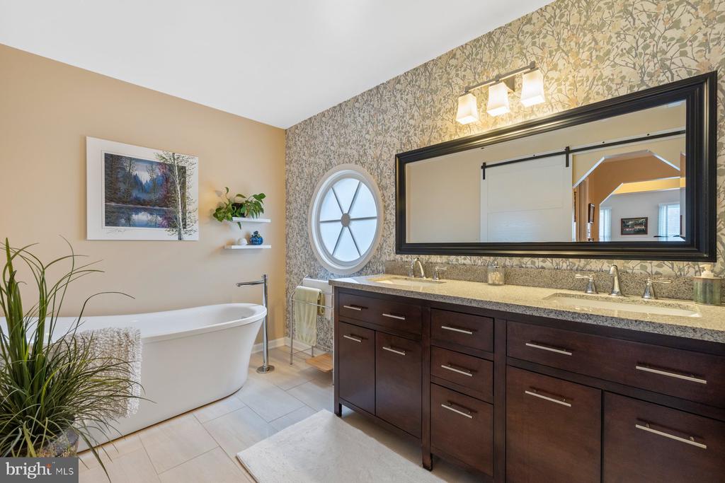 13627 Spinning Wheel Dr