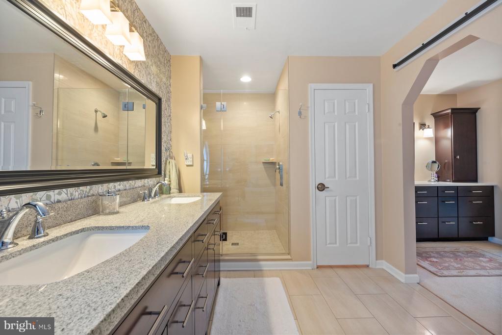 13627 Spinning Wheel Dr