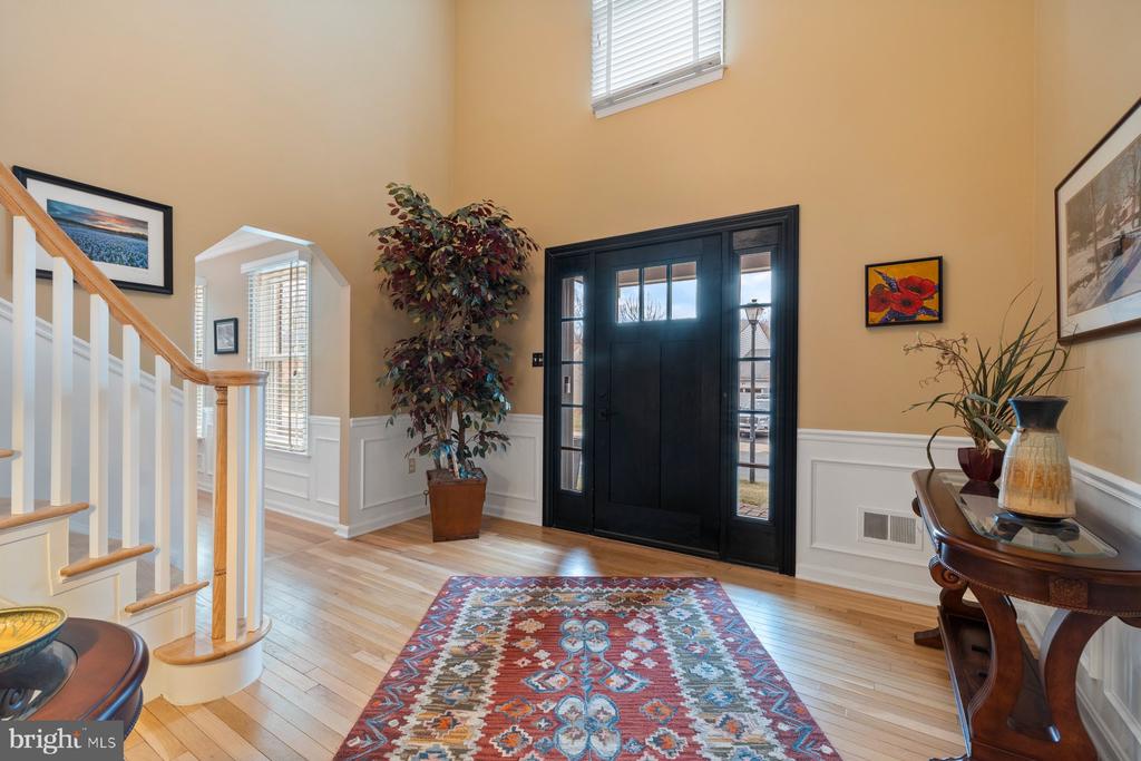 13627 Spinning Wheel Dr