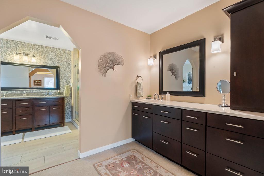 13627 Spinning Wheel Dr