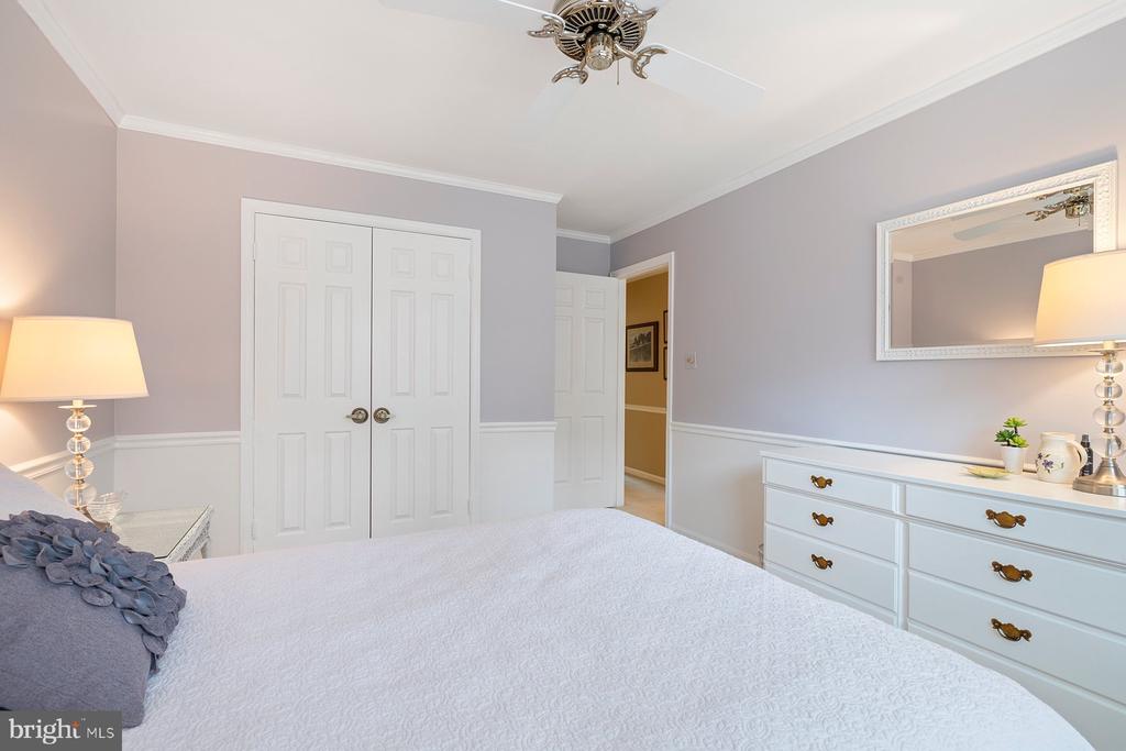 13627 Spinning Wheel Dr