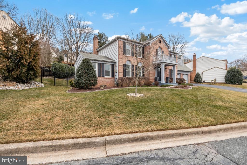 13627 Spinning Wheel Dr