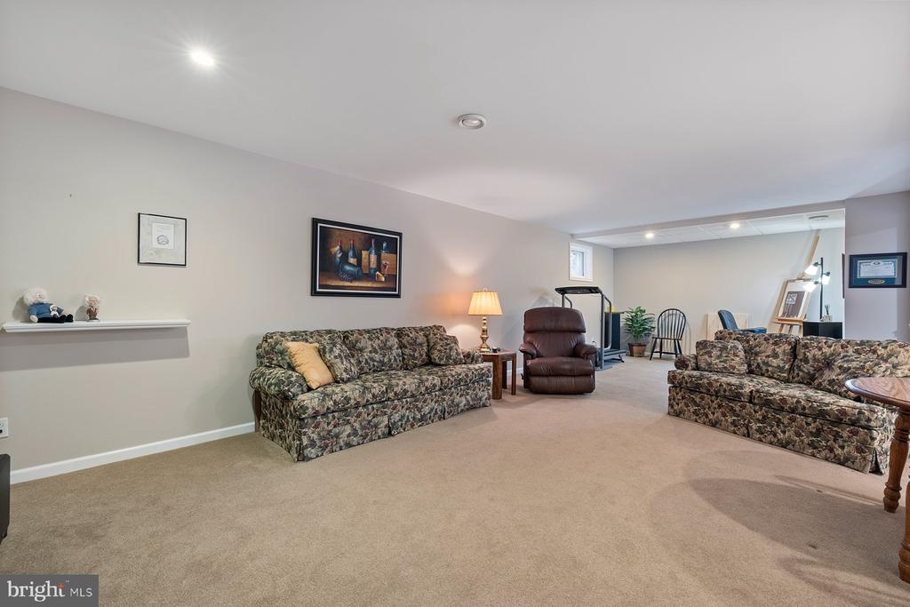 13627 Spinning Wheel Dr