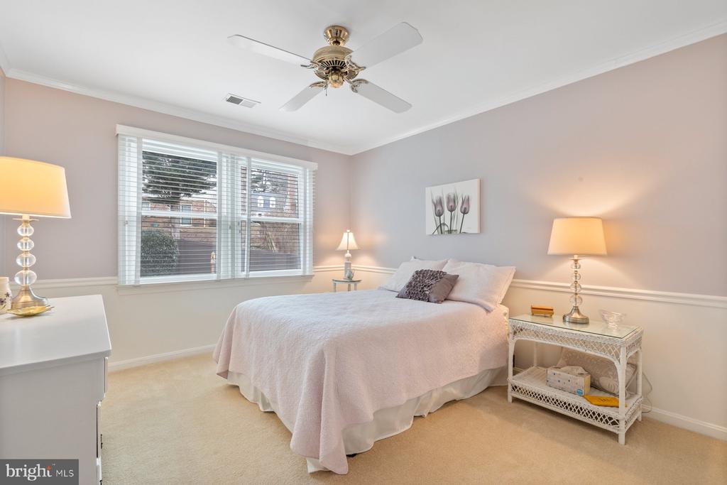 13627 Spinning Wheel Dr