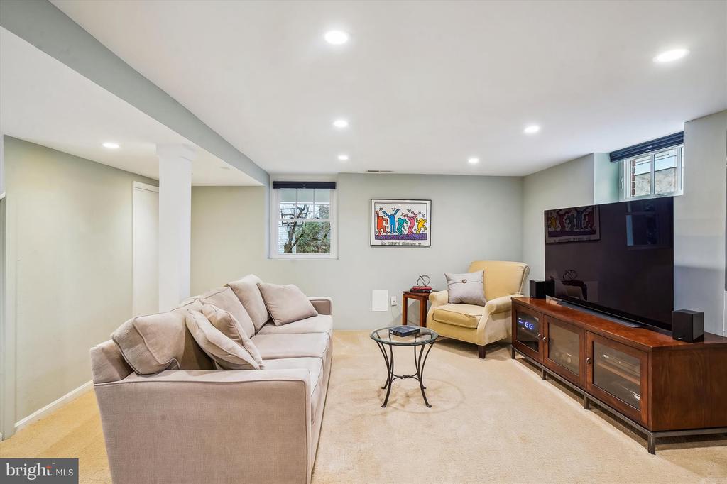 1500 HIGHLAND DRIVE