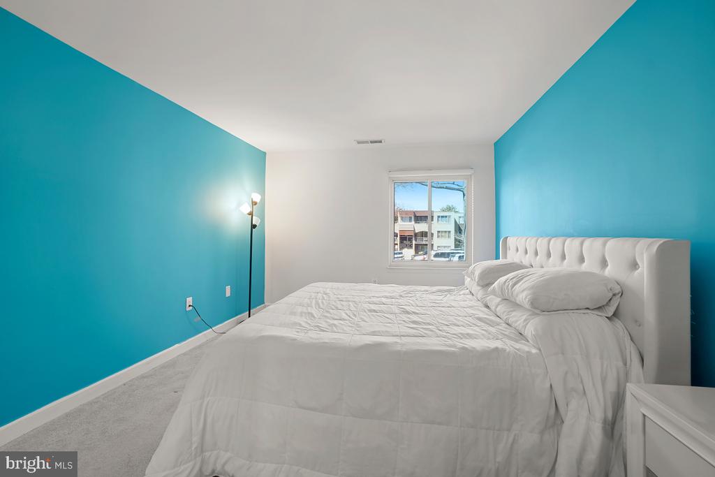 440 GIRARD STREET Unit: 101