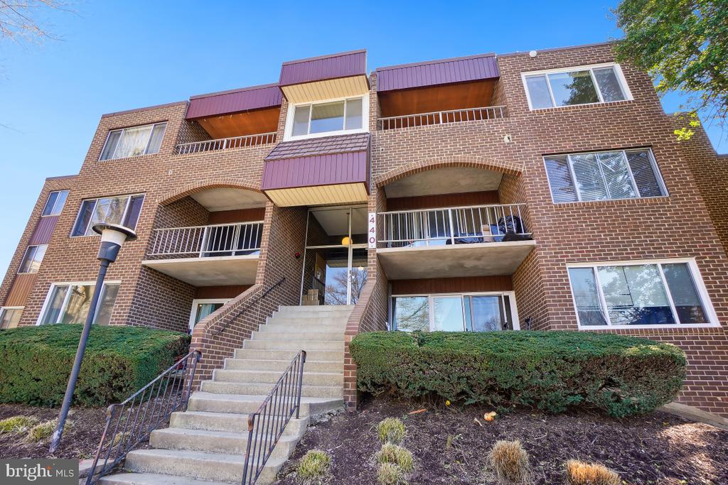 440 GIRARD STREET Unit: 101