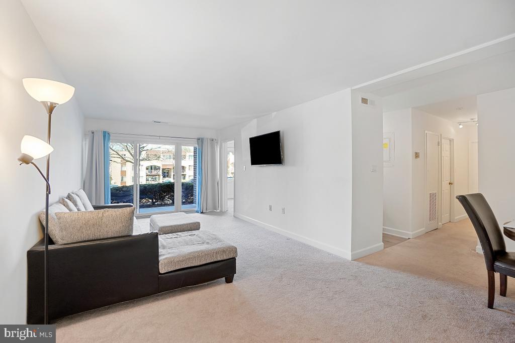 440 GIRARD STREET Unit: 101