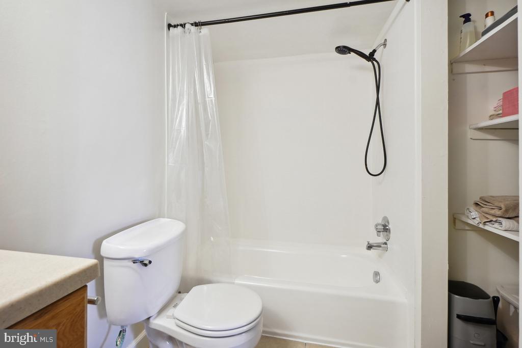 440 GIRARD STREET Unit: 101