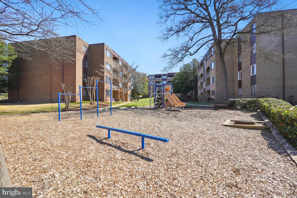 440 GIRARD STREET Unit: 101