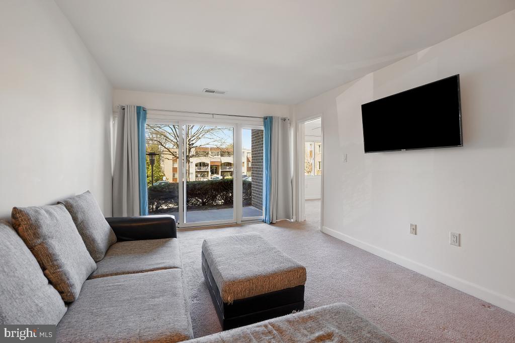 440 GIRARD STREET Unit: 101