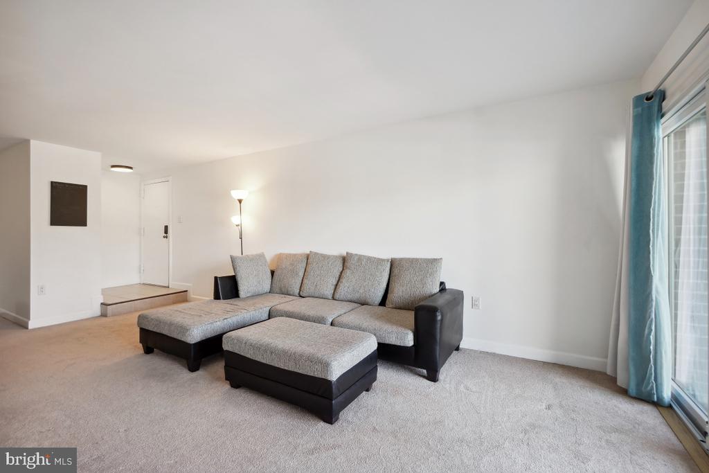 440 GIRARD STREET Unit: 101