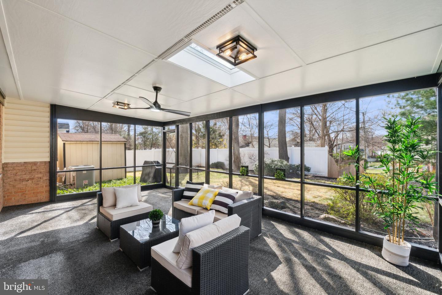 14402 Barkwood Dr