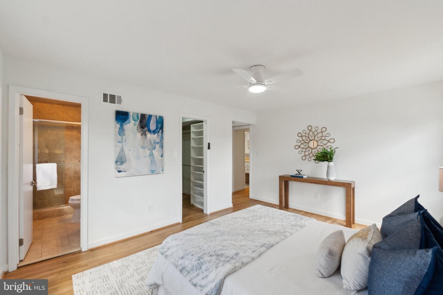 14402 Barkwood Dr