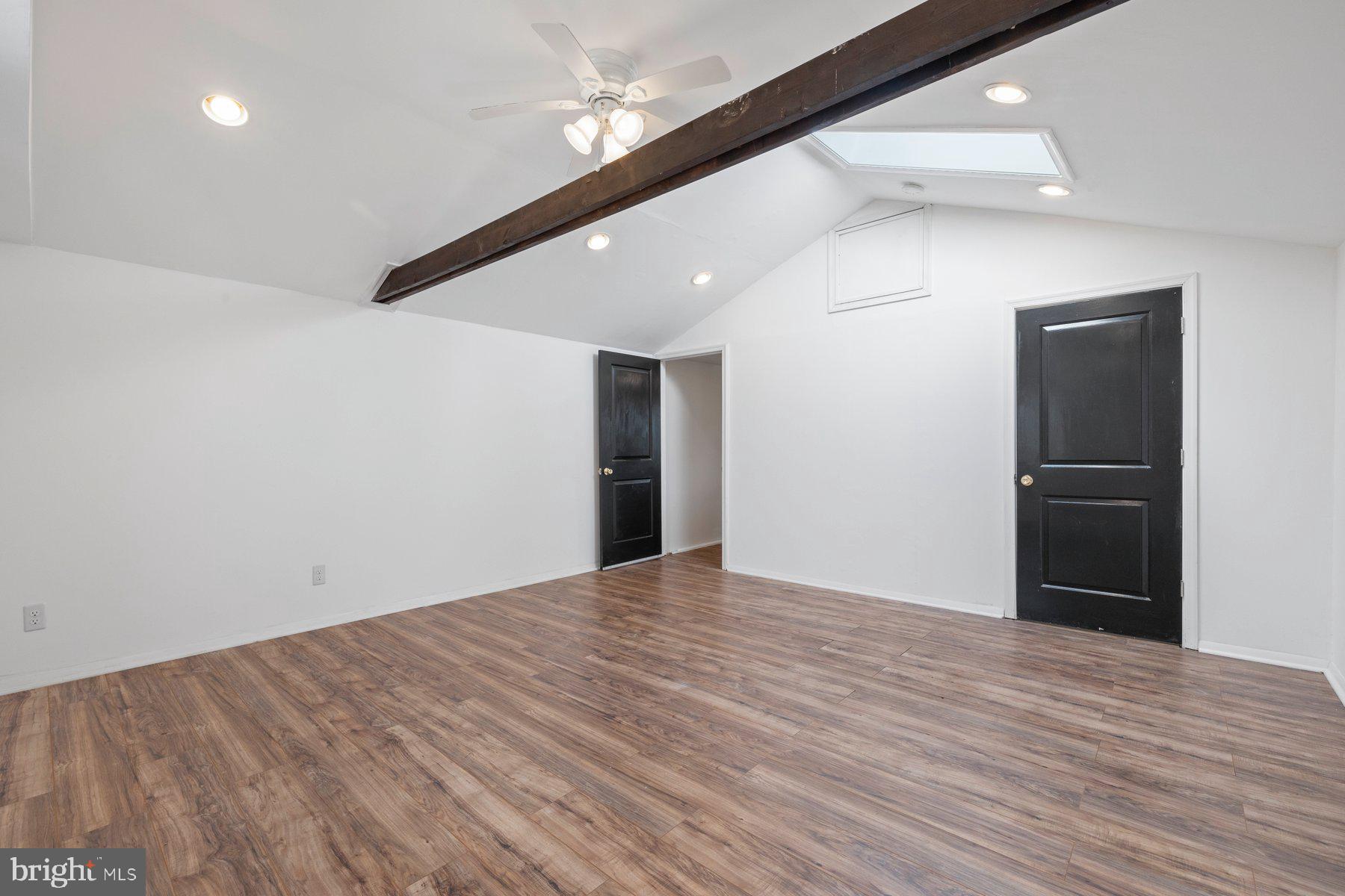 4910 Cushing Dr