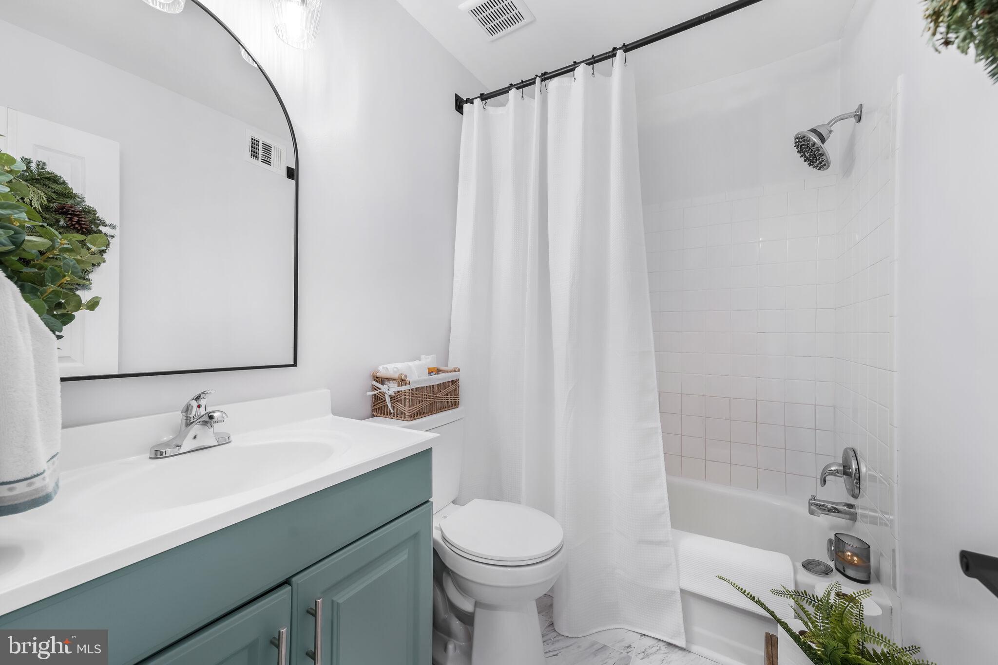 1631 Carriage House Ter #1631-B