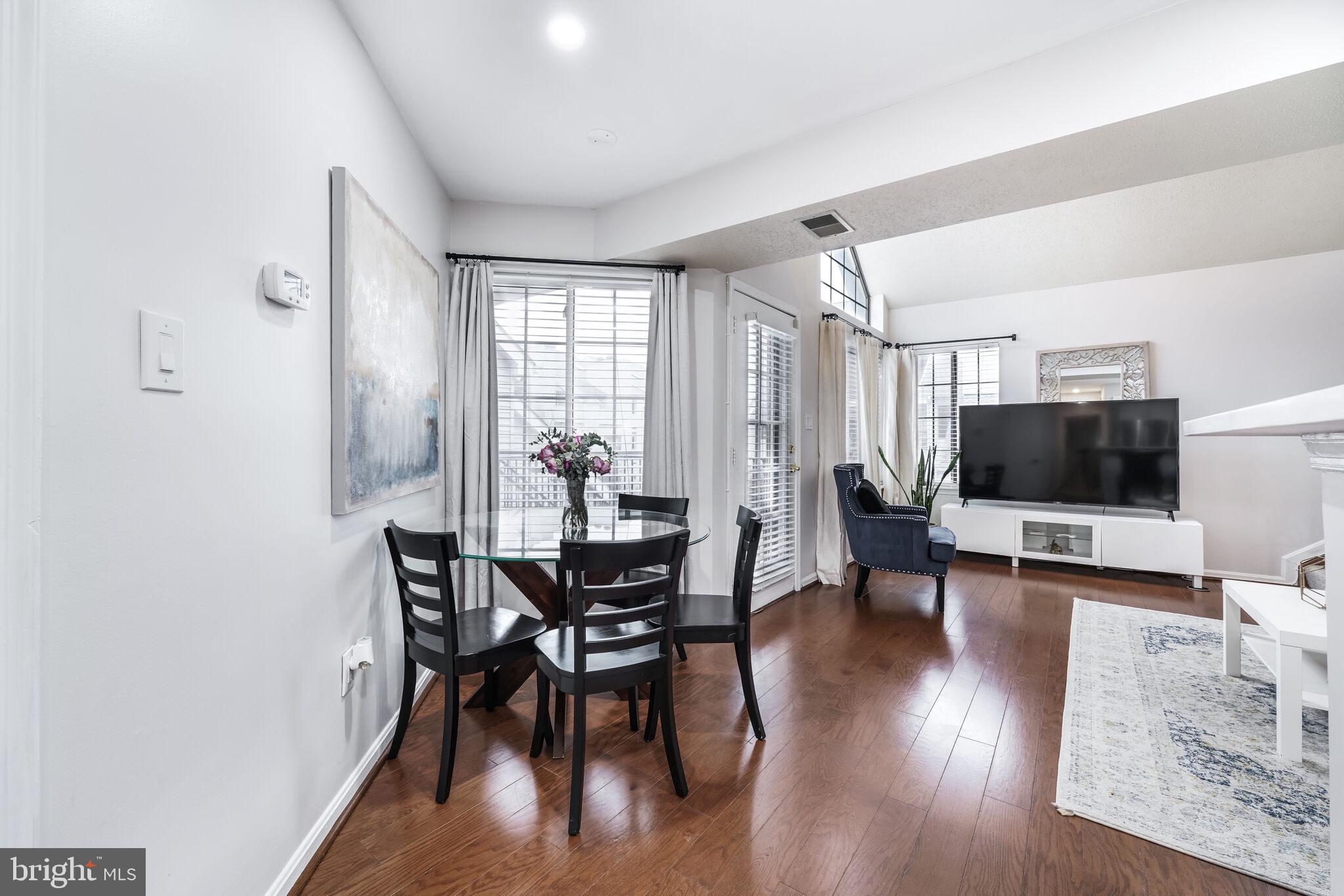 1631 Carriage House Ter #1631-B