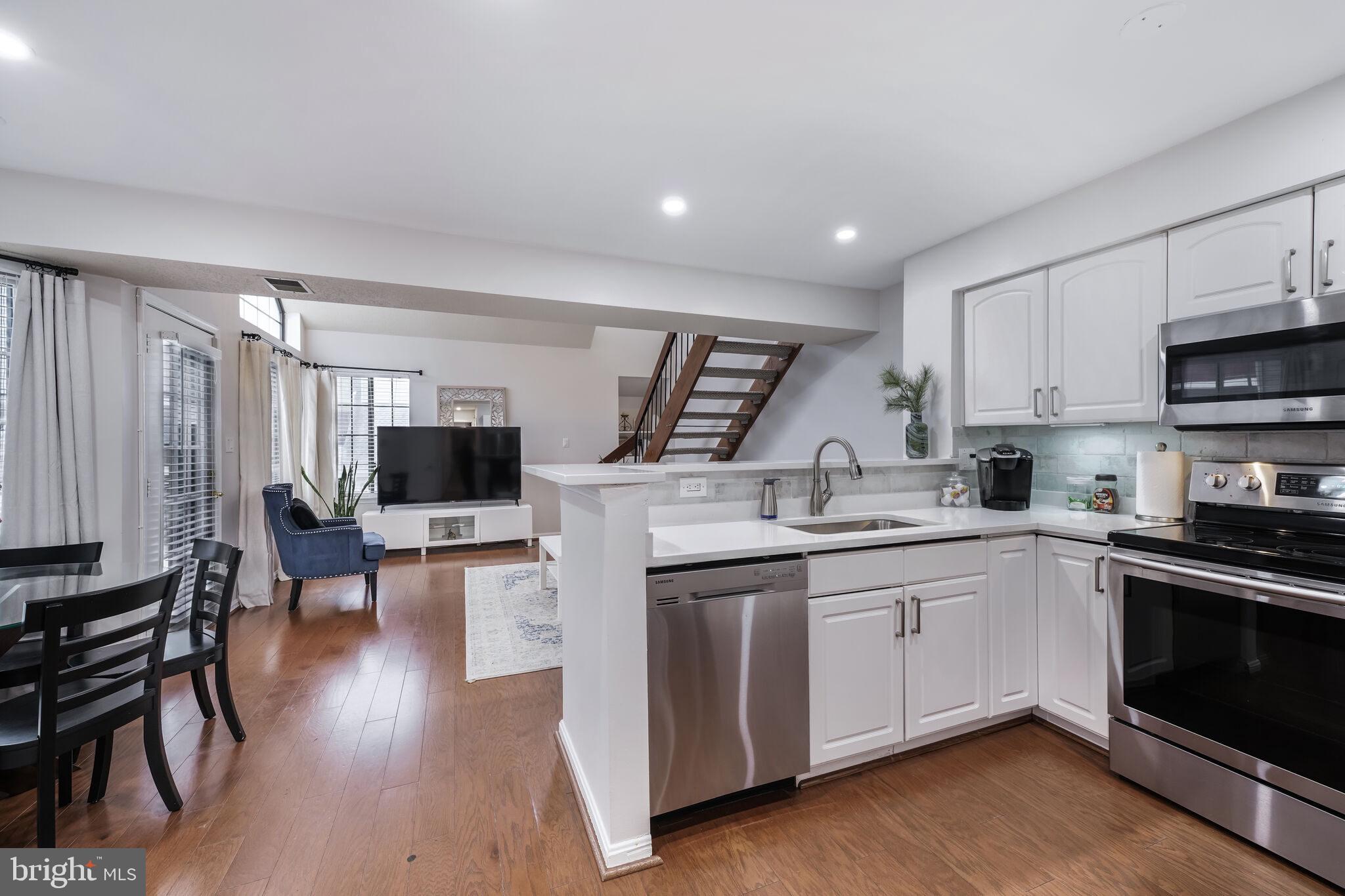 1631 Carriage House Ter #1631-B