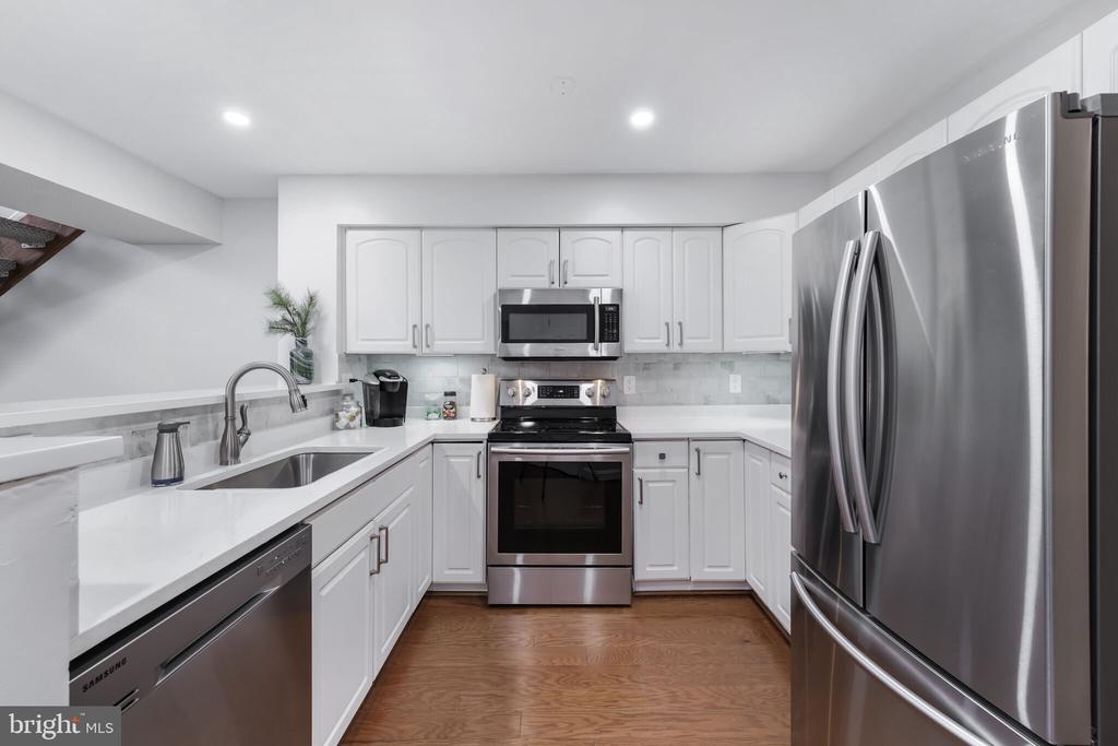 1631 Carriage House Ter #1631-B