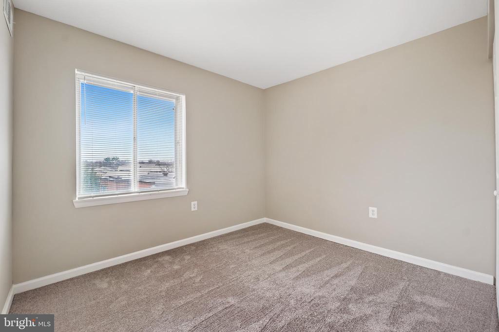 454 GIRARD STREET Unit: 303