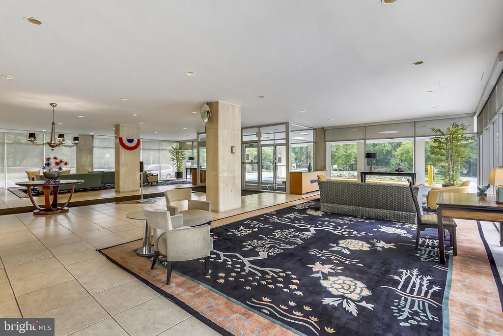 10401 GROSVENOR PLACE 123