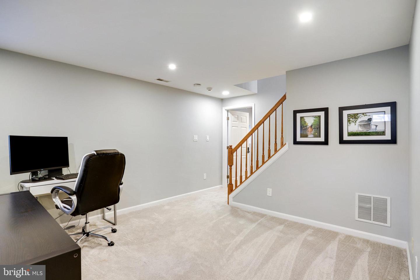 2713 Civitan Club Pl