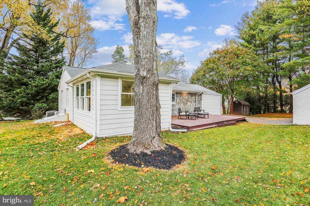 15707 SYCAMORE LANE