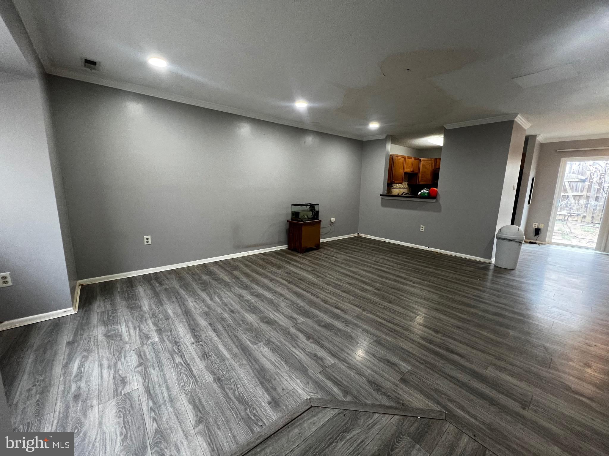 11422 Waterbury Way