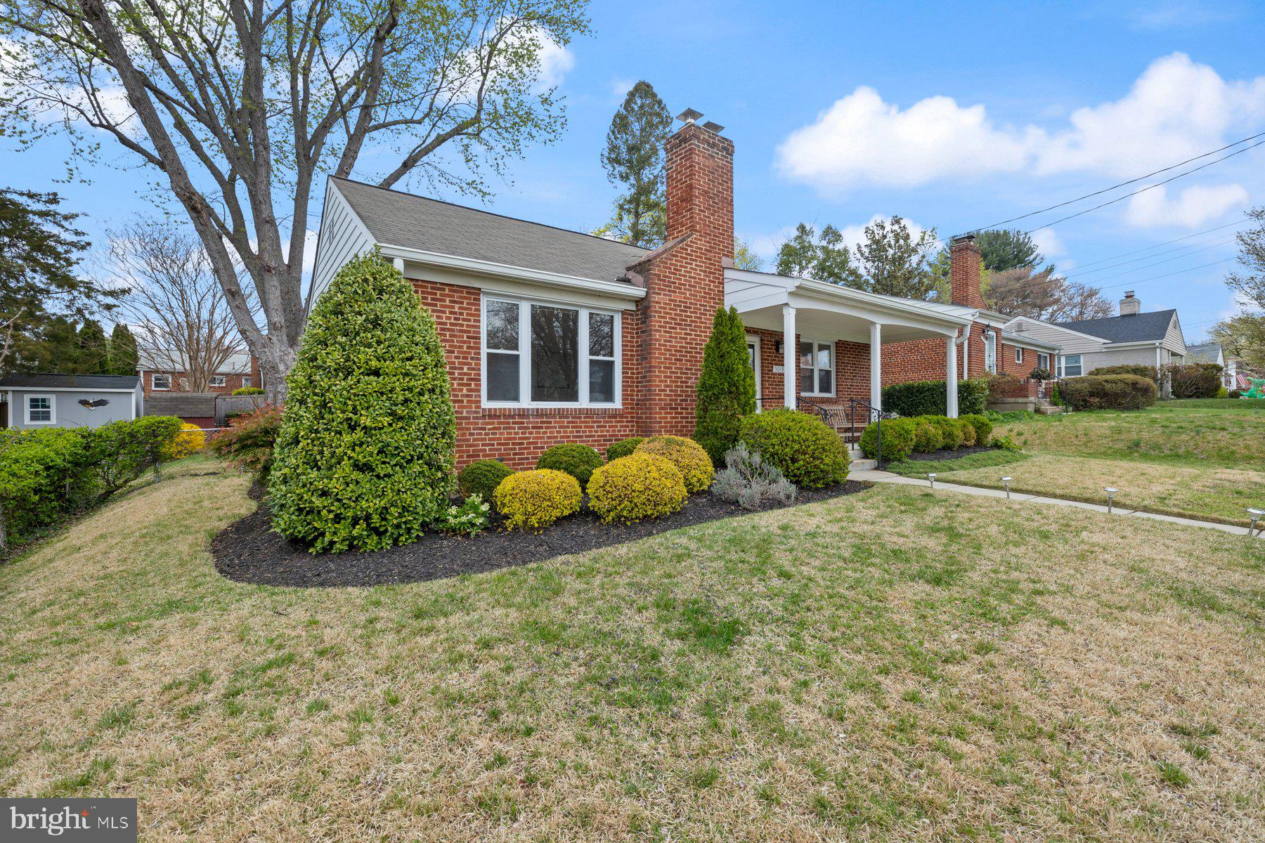 5015 Cushing Dr